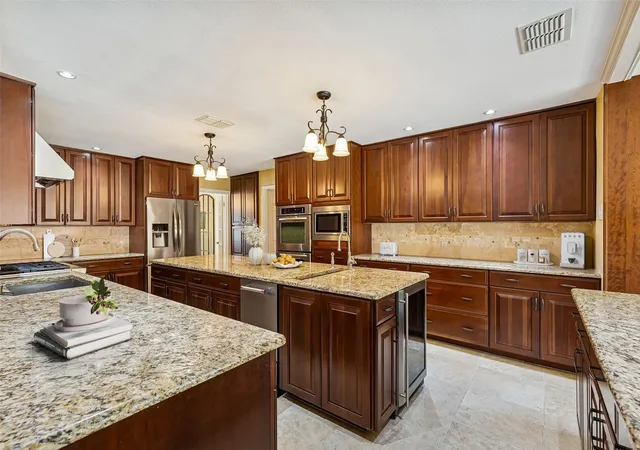 Homes for sale in Dallas, TX | 4475 Twin Post Rd, Dallas, TX 75244 | MLS# 21207494