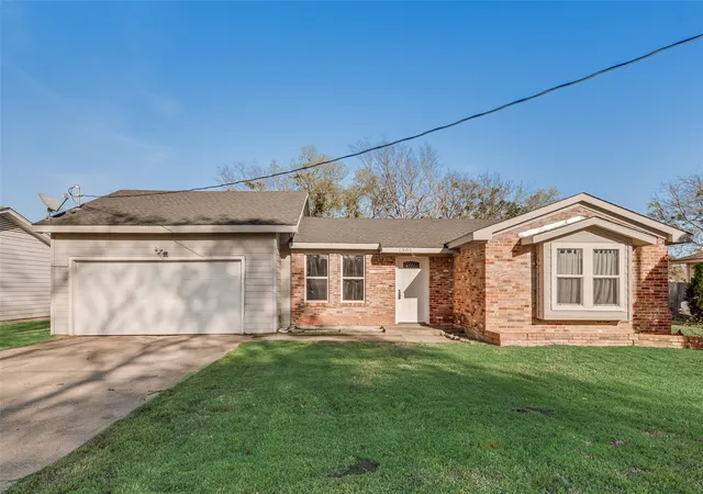 Homes for sale in Terrell, TX | 1303 S Medora St, Terrell, TX 75160 | MLS# 21206913