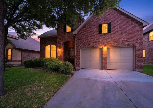 2nd image of 2717 Whispering Trl, Little Elm, TX 75068 | MLS# 21200040