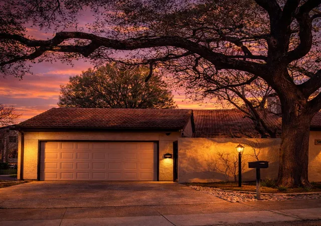 Photo 2 of Townhouse for sale at 9609 Orchard Hl, Dallas, TX 75243 | MLS# 21200832 | Listing updated on 2026-09-02