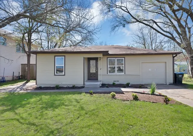 Photo 1 of Single family home for sale at 3005 Maple Ave, Greenville, TX 75402 | MLS# 21208780 | Listing updated on 2026-09-18