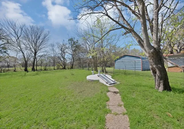 Photo 3 of Single family home for sale at 3005 Maple Ave, Greenville, TX 75402 | MLS# 21208780 | Listing updated on 2026-09-18