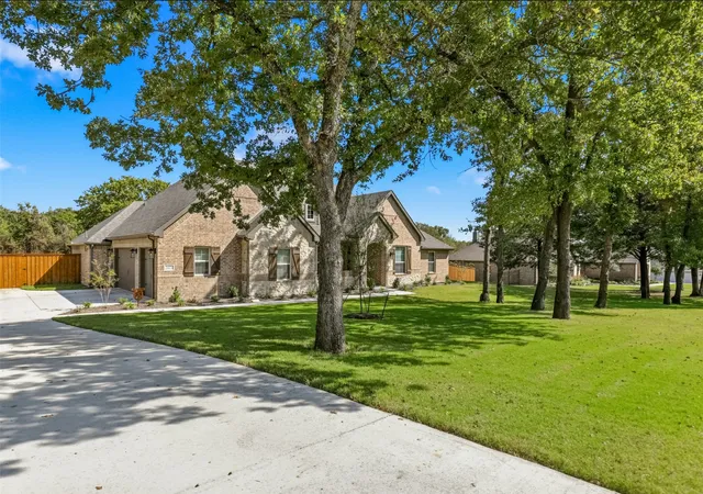 Homes for sale in Alvarado, TX | 2021 Crystal Palace Blvd, Alvarado, TX 76009 | MLS# 21206166