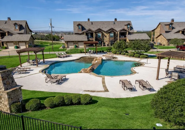Homes for sale in Possum Kingdom Lake, TX | 1102 Eagle Point Cir, Possum Kingdom Lake, TX 76449 | MLS# 21208221