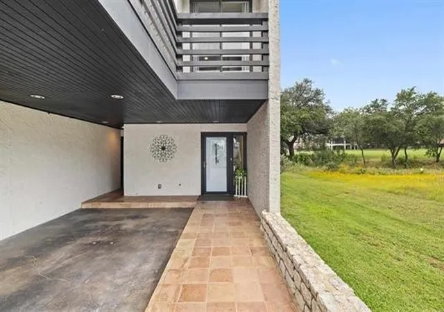 Photo 3 of Townhouse for sale at 402 Lost Echo #8, Horseshoe Bay, TX 78657 | MLS# 21209181 | Listing updated on 2026-09-24