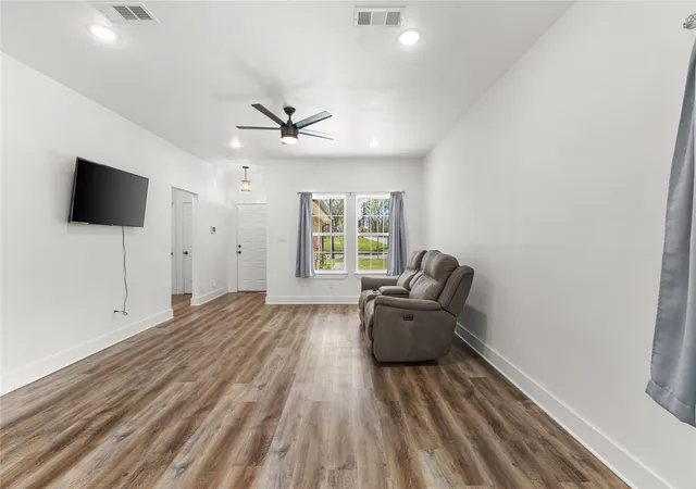 Homes for sale in Sulphur Springs, TX | 101 Ross St W, Sulphur Springs, TX 75482 | MLS# 21209107