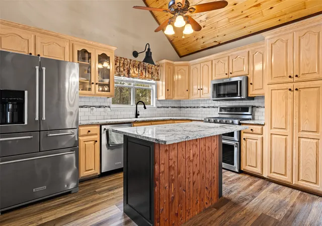 Photo 2 of Single family home for sale at 5066 Bob O Link Rd, Gilmer, TX 75645 | MLS# 21207674 | Listing updated on 2026-08-26