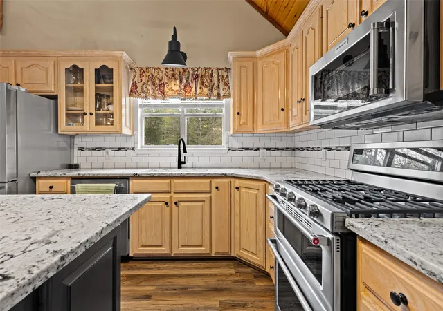 Photo 3 of Single family home for sale at 5066 Bob O Link Rd, Gilmer, TX 75645 | MLS# 21207674 | Listing updated on 2026-08-26
