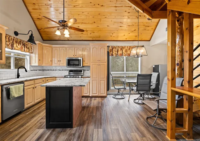 Photo 3 of Single family home for sale at 5066 Bob O Link Rd, Gilmer, TX 75645 | MLS# 21207674 | Listing updated on 2026-08-26