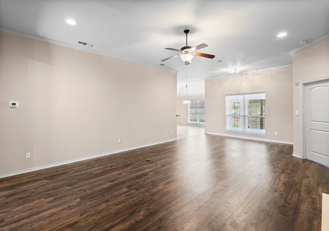 Photo 3 of Single family home for sale at 111 Crestway Dr #24, Cedar Hill, TX 75104 | MLS# 21209276 | Listing updated on 2026-10-03