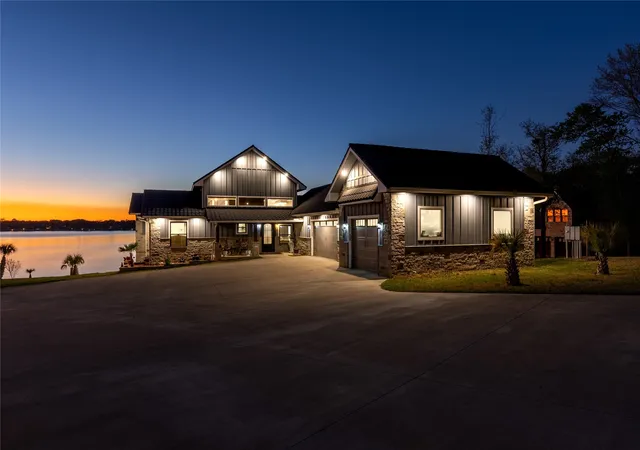 Homes for sale in Malakoff, TX | 14392 Ridge Ln, Malakoff, TX 75148 | MLS# 21209318