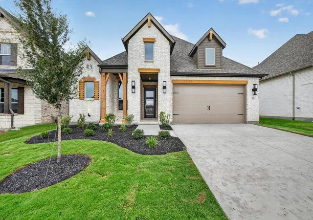 Photo 1 of Sale Pending at 16508 Petal Dr, Justin, TX 76247 | MLS# 21208768 | Listing updated on 2026-07-28