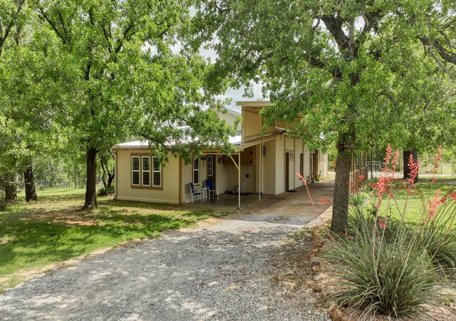 Homes for sale in Lipan, TX | 20531 S Farm To Market 4, Lipan, TX 76462 | MLS# 21209483