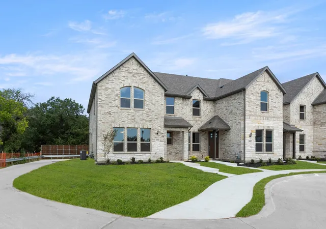Photo 2 of Townhouse for sale at 1991 Gentle Oak Trl, Denton, TX 76210 | MLS# 21209666 | Listing updated on 2026-10-01