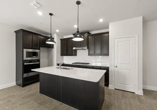 Photo 4 of Townhouse for sale at 1987 Gentle Oak Trl, Denton, TX 76210 | MLS# 21209728 | Listing updated on 2026-10-01