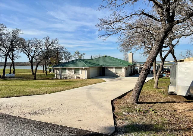 Homes for sale in Nocona, TX | 213 Cortez Dr, Nocona, TX 76255 | MLS# 21209784