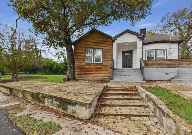 Homes for sale in Dallas, TX | 823 Havendon Cir, Dallas, TX 75203 | MLS# 21209844