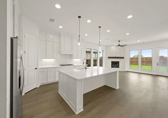 Photo 2 of Single family home for sale at 1845 Rough Ridge Trl, Midlothian, TX 76065 | MLS# 21209992 | Listing updated on 2026-09-01