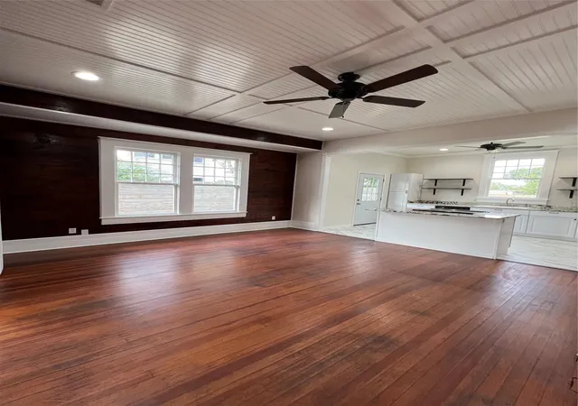 Photo 22 of Single family home for sale at 511 N Beaton St, Corsicana, TX 75110 | MLS# 21210138 | Listing updated on 2026-08-22