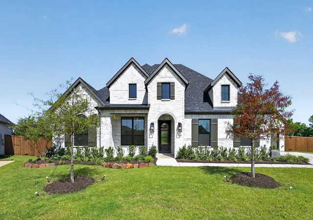 Photo 1 of Single family home for sale at 2820 Hillview Ln, Sherman, TX 75092 | MLS# 21210051 | Listing updated on 2026-07-23