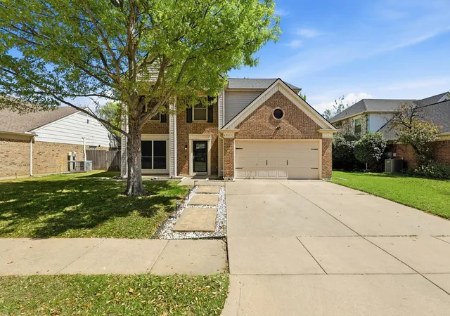 Photo 1 of Single family home for sale at 6824 Wooddale Dr, Watauga, TX 76148 | MLS# 21210156 | Listing updated on 2026-09-24