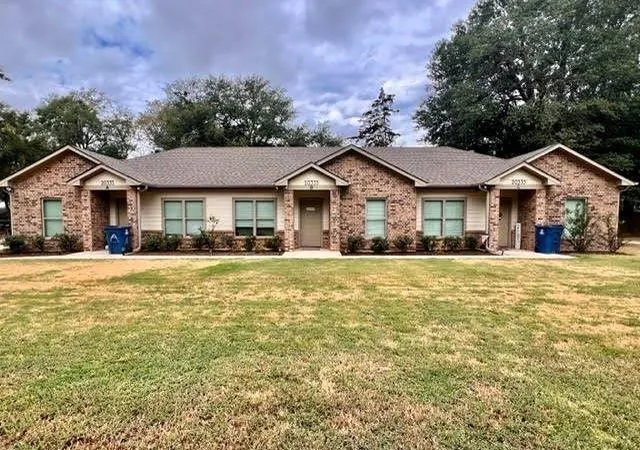 Photo 3 of House for sale at 20333 Farm Market Road 2493, Bullard, TX 75757 | MLS# 21210175 | Listing updated on 2026-08-24
