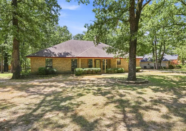 Photo 2 of Single family home for sale at 225 Red Oak Ln, Powderly, TX 75473 | MLS# 21179791 | Listing updated on 2026-08-28