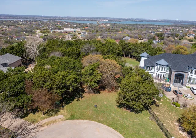 Photo 17 of Sale Pending at 2331 Sunset Ridge Cir, Cedar Hill, TX 75104 | MLS# 21202987 | Listing updated on 2026-08-24