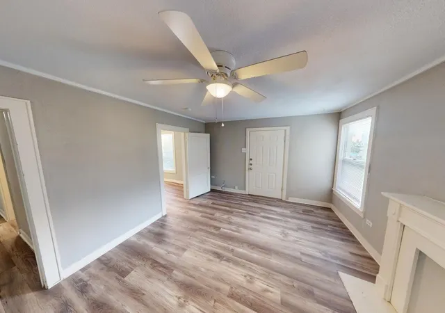 3rd image of 1517-1527 Barnard St, Waco, TX 76701 | MLS# 21210604
