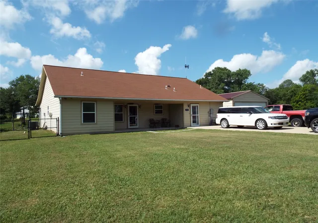 Homes for sale in Tool, TX | 721 Midway Rd, Tool, TX 75143 | MLS# 21210654