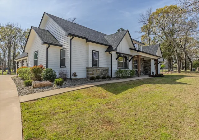 Homes for sale in Emory, TX | 222 Rs County Road, Emory, TX 75440 | MLS# 21210235