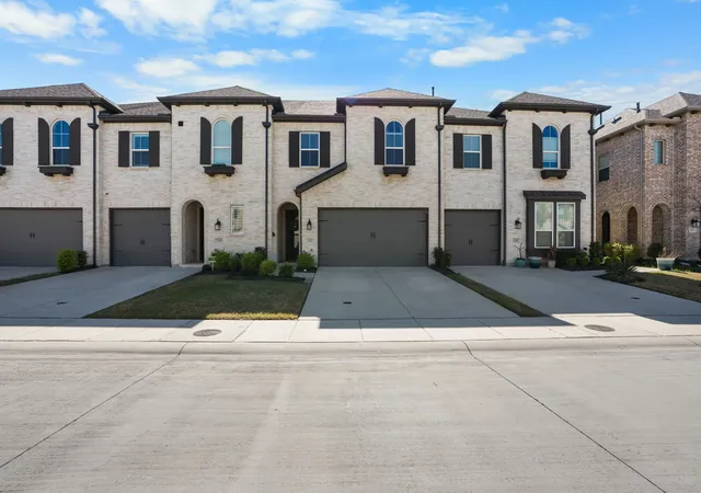 Photo 1 of Single family home for sale at 1143 Queensdown Wy, Forney, TX 75126 | MLS# 21206365 | Listing updated on 2026-08-07