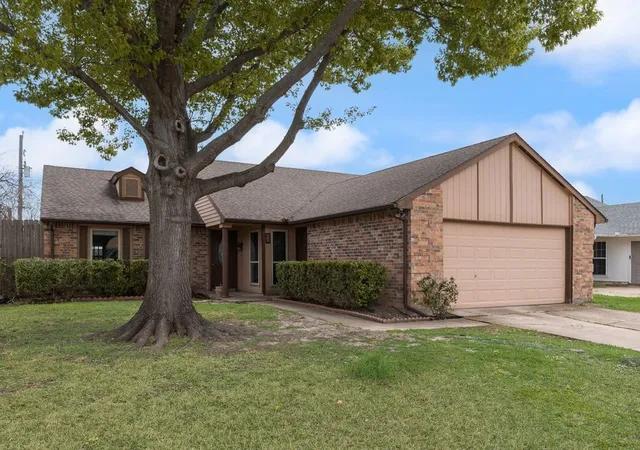 Photo 1 of Single family home for sale at 506 Magnolia Dr, Forney, TX 75126 | MLS# 21209926 | Listing updated on 2026-09-25