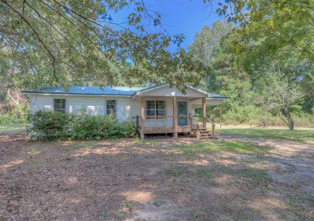 3rd image of 1054 Frontage Rd, Minden, LA 71055 | MLS# 21210724