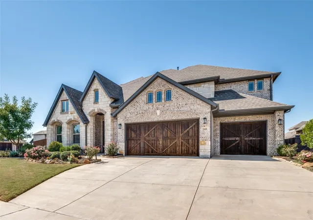 Photo 2 of Sale Pending at 2601 Gavin Dr, Mansfield, TX 76063 | MLS# 21210662 | Listing updated on 2026-07-24