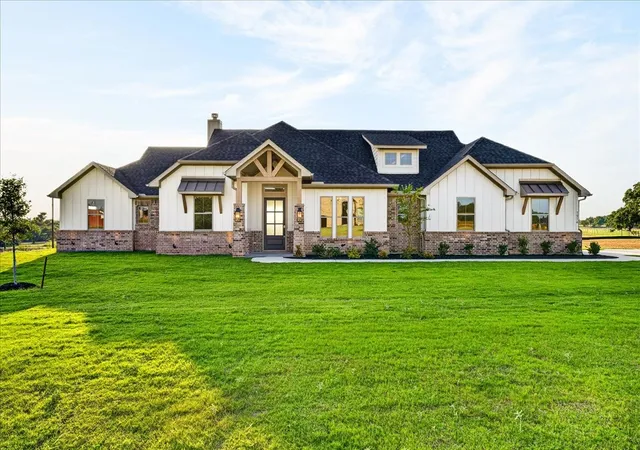 Photo 1 of Single family home for sale at 1016 Brock Heights Ct, Brock, TX 76087 | MLS# 21210797 | Listing updated on 2026-10-08