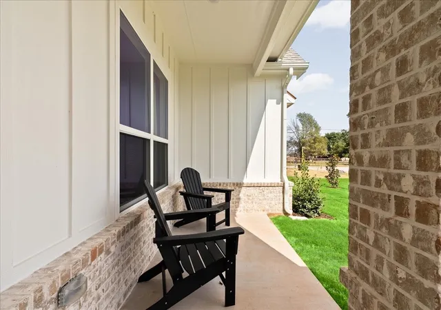 Photo 3 of Single family home for sale at 1000 Brock Heights Ct, Brock, TX 76087 | MLS# 21210891 | Listing updated on 2026-08-19