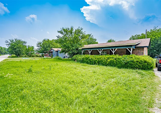 Homes for sale in Newark, TX | 291 County Road 4858, Newark, TX 76071 | MLS# 21206849