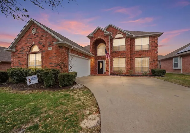 3rd image of 8641 Shadow Trace Dr, Fort Worth, TX 76244 | MLS# 21207720