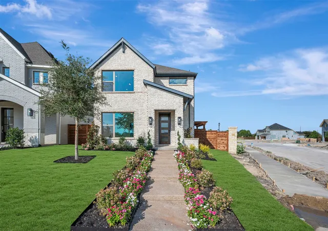 Photo 1 of Sale Pending at 2420 Ranch Hawk Sq, Mesquite, TX 75181 | MLS# 21211213 | Listing updated on 2026-09-02