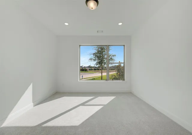 Photo 4 of Sale Pending at 2420 Ranch Hawk Sq, Mesquite, TX 75181 | MLS# 21211213 | Listing updated on 2026-09-02