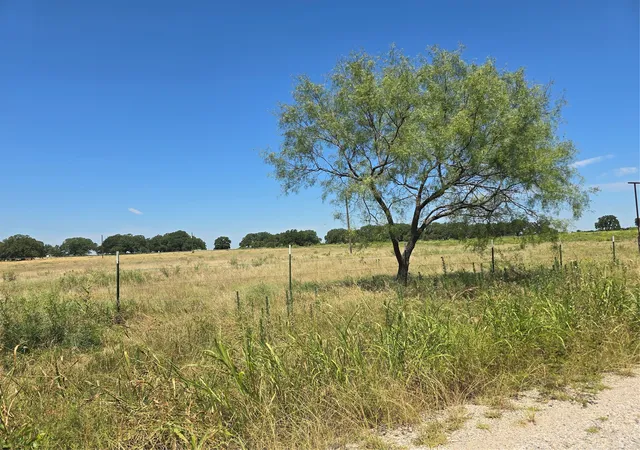 4th image of 956 Cr-1990, Chico, TX 76431 | MLS# 21211270