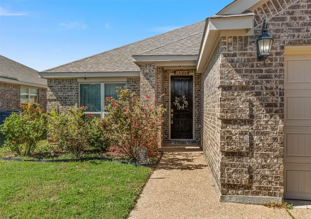 Homes for sale in Robinson, TX | 3025 Paint Horse Dr, Robinson, TX 76706 | MLS# 21194296