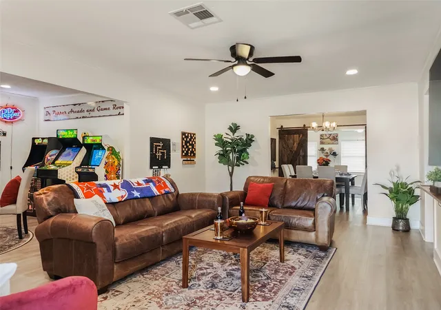 Photo 3 of Single family home for sale at 2800 Mckenzie Ave, Waco, TX 76708 | MLS# 21203303 | Listing updated on 2026-08-22