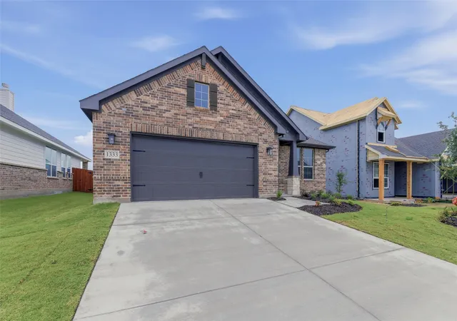 Homes for sale in Springtown, TX | 1333 Frio Dr, Springtown, TX 76082 | MLS# 21211410