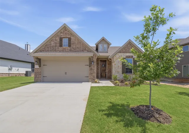 Photo 2 of Single family home for sale at 1217 Colca Dr, Springtown, TX 76082 | MLS# 21211421 | Listing updated on 2026-08-19