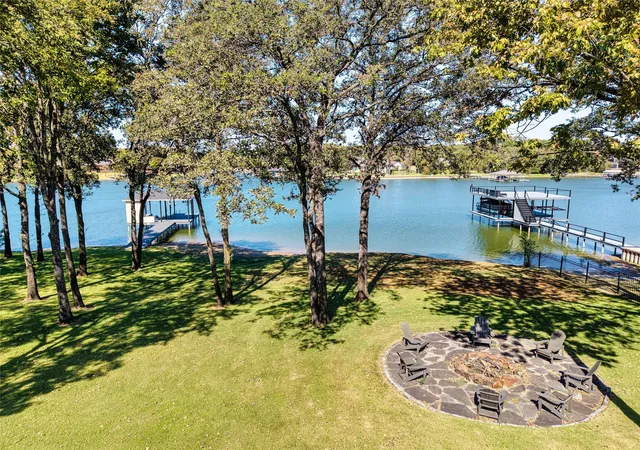 Homes for sale in Corsicana, TX | 1121 The Shores Dr, Corsicana, TX 75109 | MLS# 21209159