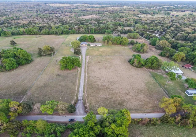 Photo 4 of House for sale at 186 Fcr #941, Teague, TX 75860 | MLS# 21211402 | Listing updated on 2026-07-16