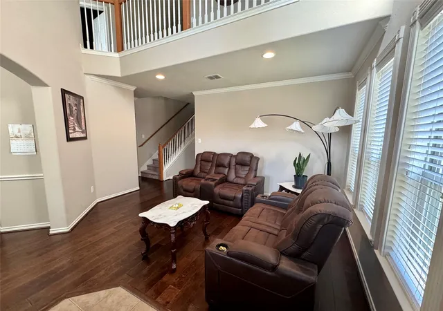 Photo 3 of Single family home for sale at 1100 Annalea Cove Dr, Lewisville, TX 75056 | MLS# 21211568 | Listing updated on 2026-07-27