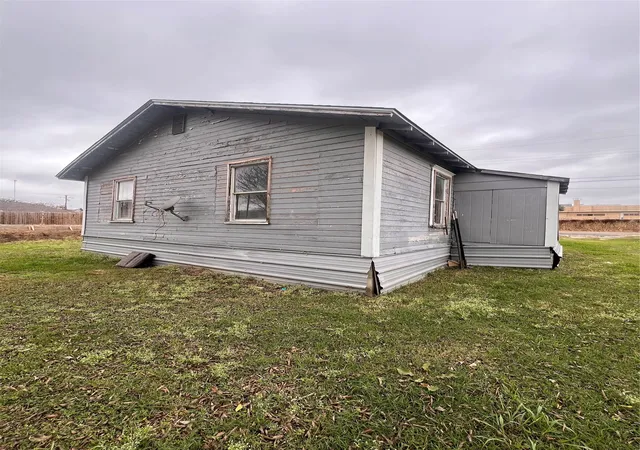 Photo 3 of Sale Pending at 206 3Rd St, Hillsboro, TX 76645 | MLS# 21211668 | Listing updated on 2026-08-29